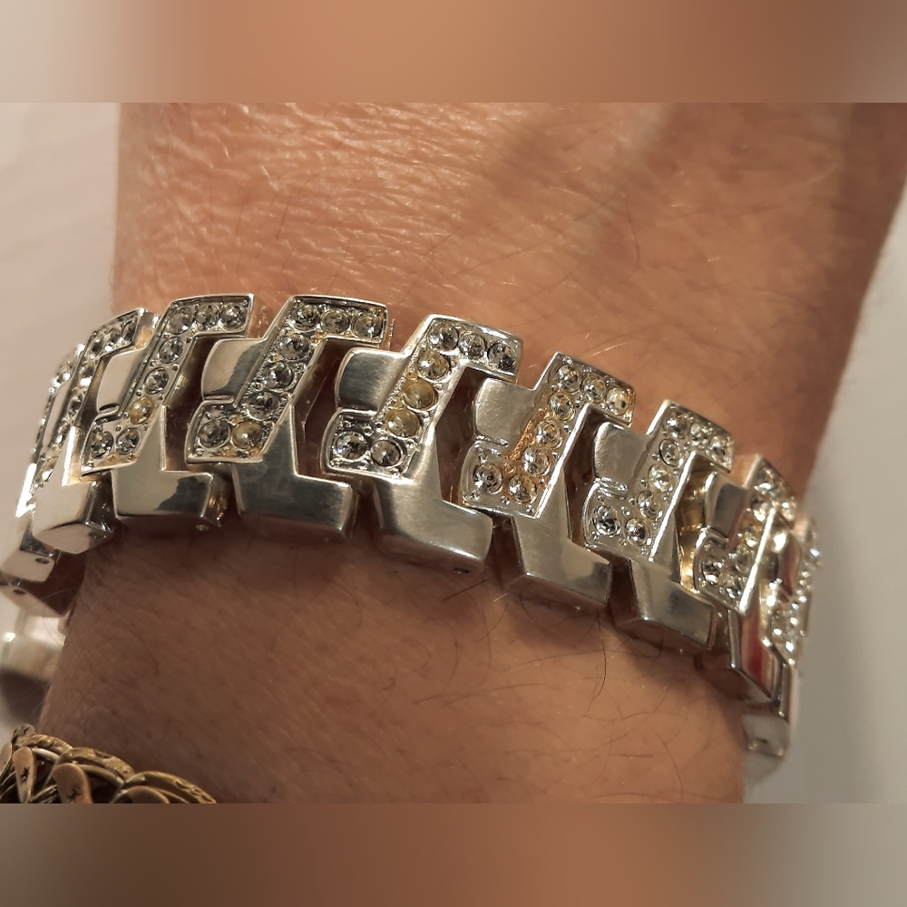 Silver Plate Silver Tone Thick Bracelet With Stones